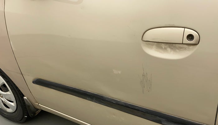 2011 Hyundai i10 MAGNA 1.2, Petrol, Manual, 1,04,145 km, Front passenger door - Slightly dented