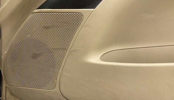 2011 Hyundai i10 MAGNA 1.2, Petrol, Manual, 1,04,145 km, Infotainment system - Front speakers missing / not working