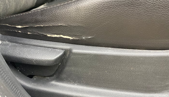 2013 Hyundai Eon MAGNA +, Petrol, Manual, 59,756 km, Driver Side Adjustment Panel