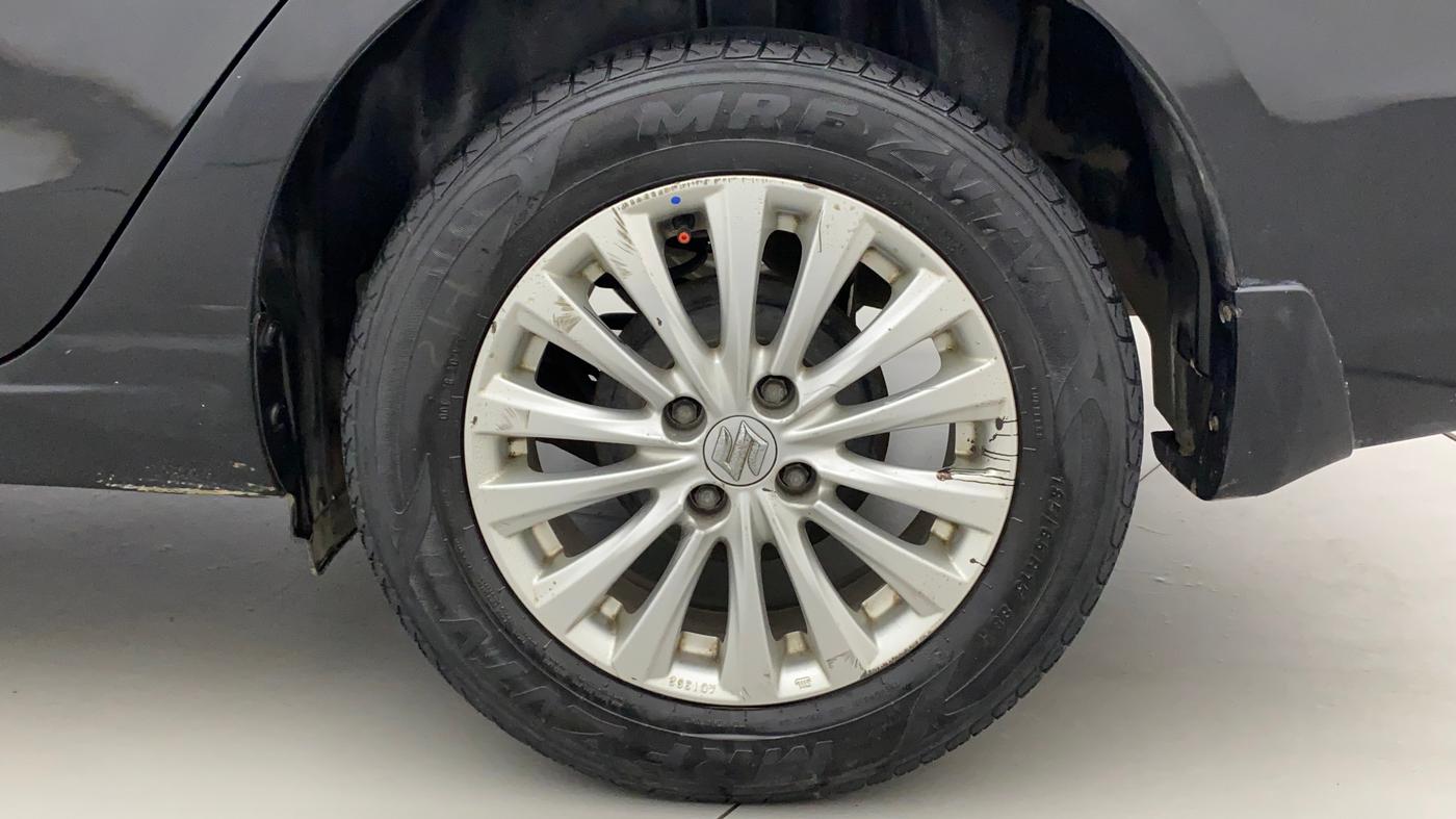 2015 Maruti Ciaz ZXI, Petrol, Manual, 1,16,424 km, Left Rear Wheel