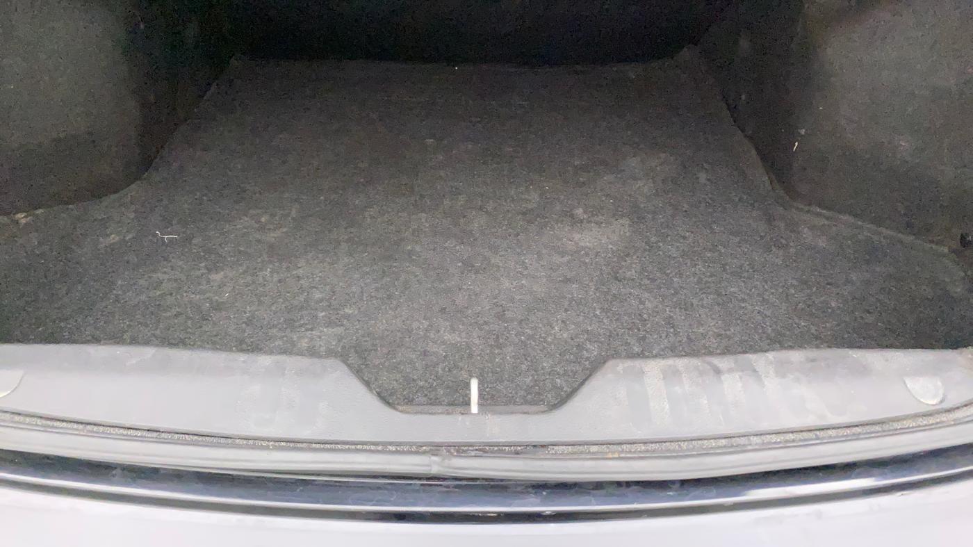 2015 Maruti Ciaz ZXI, Petrol, Manual, 1,16,424 km, Boot Inside