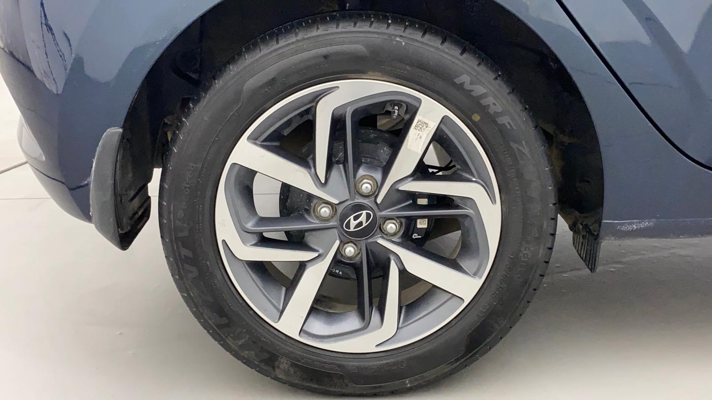 2021 Hyundai GRAND I10 NIOS ASTA AMT 1.2 KAPPA VTVT, Petrol, Automatic, 24,065 km, Right Rear Wheel