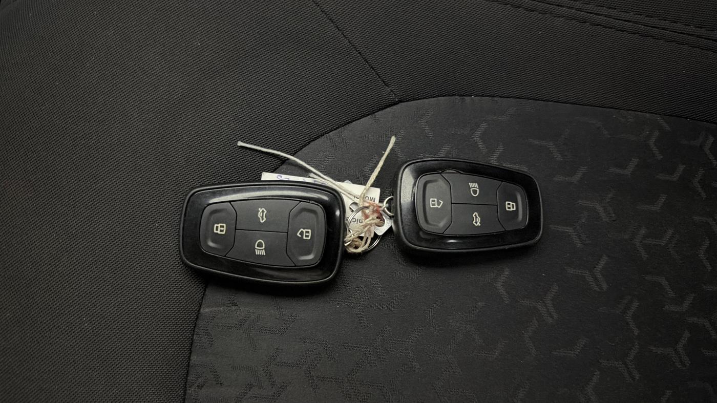 2022 Tata TIGOR XZA PLUS PETROL, Petrol, Automatic, 31,815 km, Key Close Up