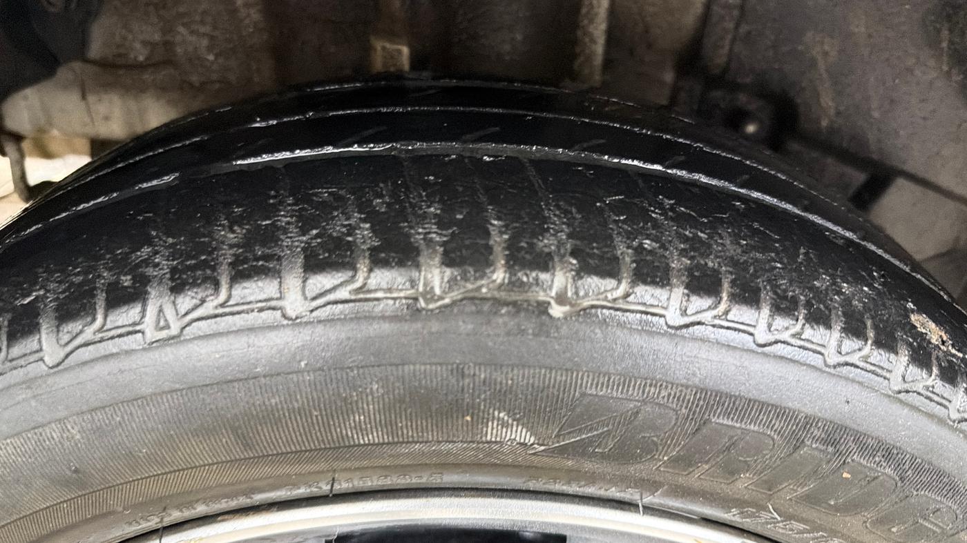2022 Tata TIGOR XZA PLUS PETROL, Petrol, Automatic, 31,815 km, Right Rear Tyre Tread