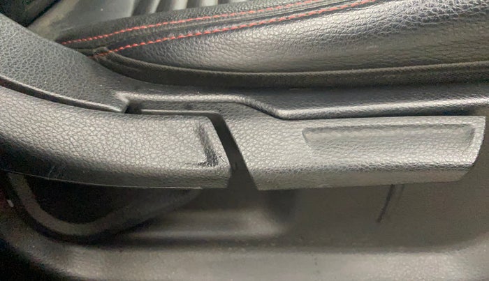 2023 KIA SONET GTX PLUS 1.5 AT, Diesel, Automatic, 46,042 km, Driver Side Adjustment Panel