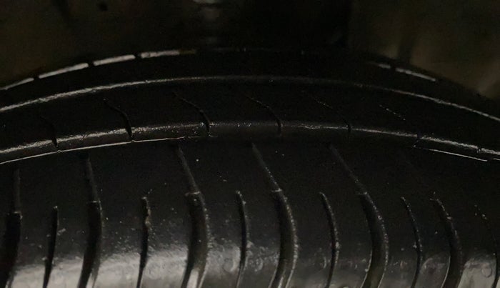 2023 Maruti New Wagon-R ZXI 1.2, Petrol, Manual, 35,102 km, Right Front Tyre Tread