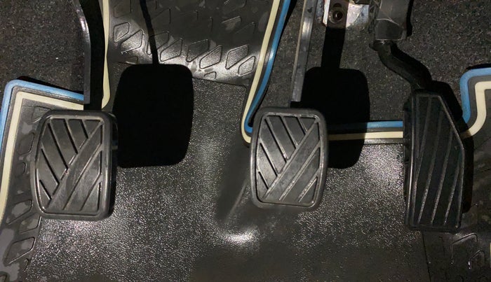 2023 Maruti New Wagon-R ZXI 1.2, Petrol, Manual, 35,102 km, Pedals