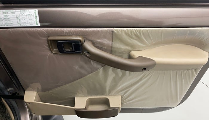 2019 Mahindra Bolero Power+ ZLX, Diesel, Manual, 94,294 km, Driver Side Door Panels Control