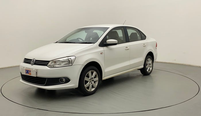 2011 Volkswagen Vento HIGHLINE 1.6 MPI, Petrol, Manual, 74,238 km, Left Front Diagonal