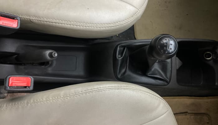 2012 Hyundai Eon SPORTZ, Petrol, Manual, 8,193 km, Gear Lever