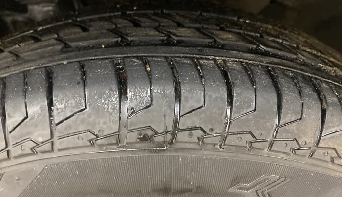2013 Nissan Sunny XL DIESEL, Diesel, Manual, 1,08,300 km, Left Front Tyre Tread