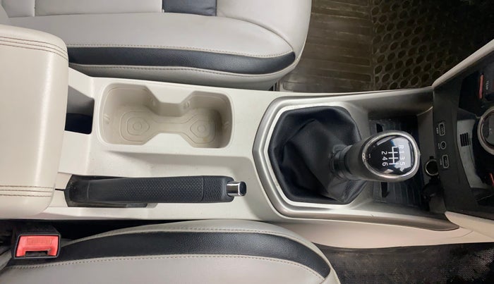 2019 Mahindra XUV300 W8 1.5 DIESEL, Diesel, Manual, 68,966 km, Gear Lever