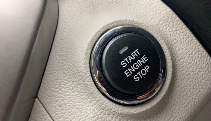 2019 Mahindra XUV300 W8 1.5 DIESEL, Diesel, Manual, 68,966 km, Keyless Start/ Stop Button