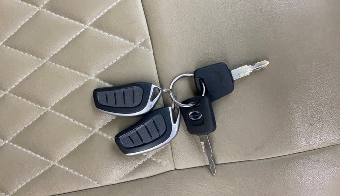 2016 Datsun Redi Go S, Petrol, Manual, 47,887 km, Key Close Up