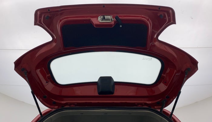 2017 Mahindra Kuv100 K4 6 STR, Petrol, Manual, 20,839 km, Boot Door Open