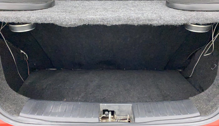 2017 Mahindra Kuv100 K4 6 STR, Petrol, Manual, 20,839 km, Boot Inside