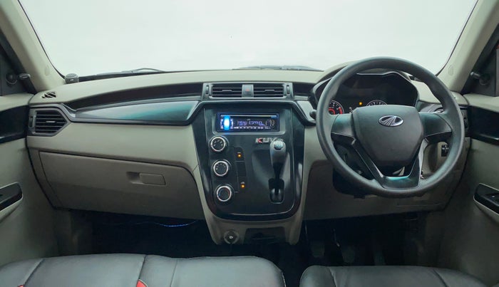 2017 Mahindra Kuv100 K4 6 STR, Petrol, Manual, 20,839 km, Dashboard