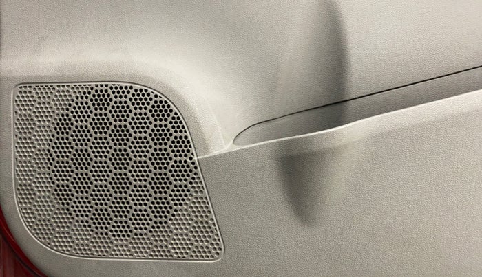 2017 Mahindra Kuv100 K4 6 STR, Petrol, Manual, 20,839 km, Speaker