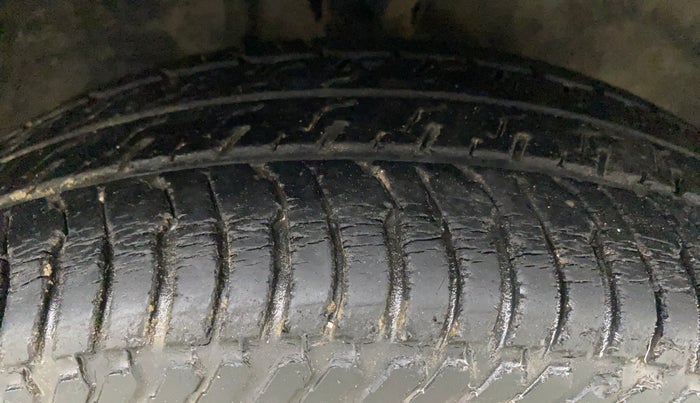 2011 Maruti Alto K10 LXI, Petrol, Manual, 23,584 km, Right Front Tyre Tread