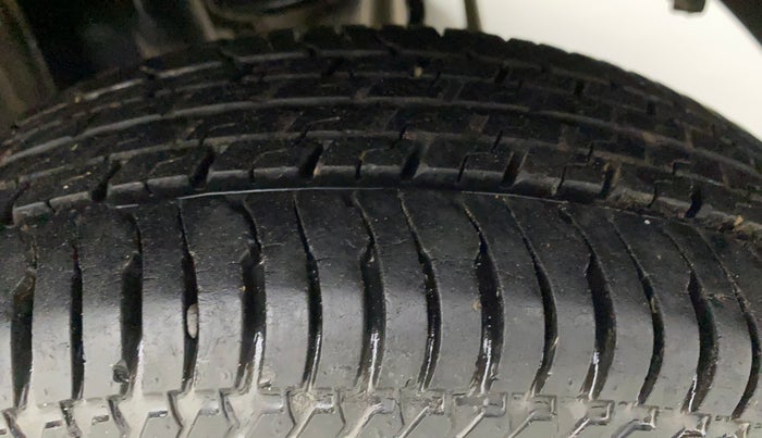 2011 Maruti Alto K10 LXI, Petrol, Manual, 23,584 km, Left Rear Tyre Tread