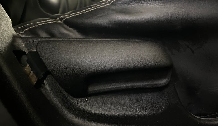 2017 Maruti Swift LXI (O), Petrol, Manual, 79,321 km, Driver Side Adjustment Panel