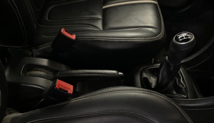 2017 Maruti Swift LXI (O), Petrol, Manual, 79,321 km, Gear Lever