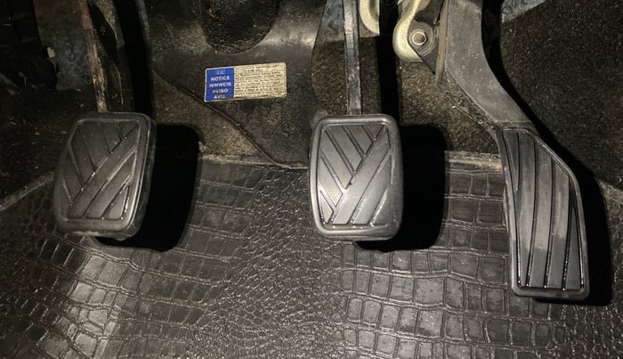 2017 Maruti Swift LXI (O), Petrol, Manual, 79,321 km, Pedals