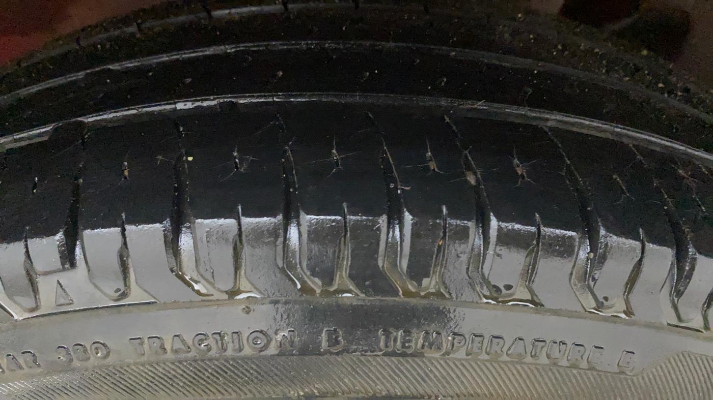 2018 Maruti Swift VXI, Petrol, Manual, 26,689 km, Left Rear Tyre Tread