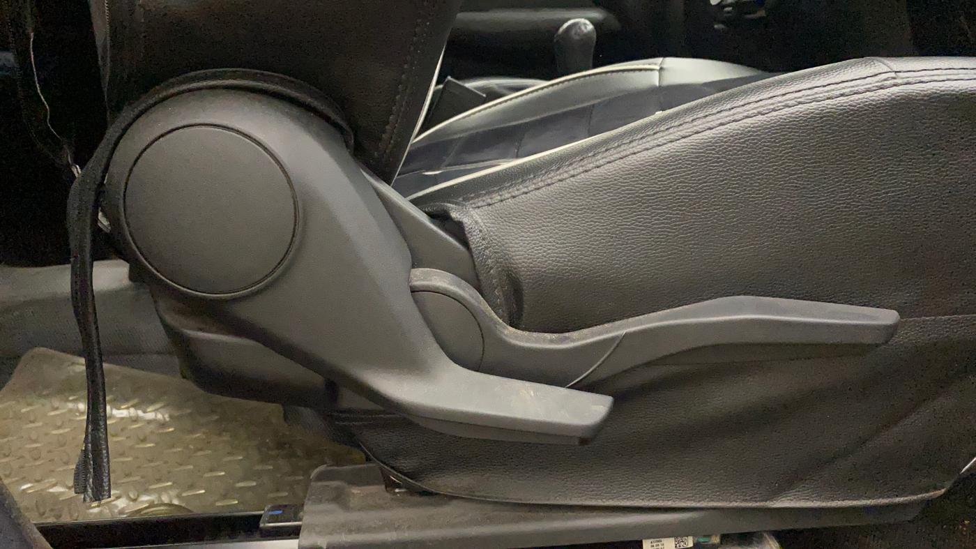 2018 Maruti Swift VXI, Petrol, Manual, 26,689 km, Driver Side Adjustment Panel