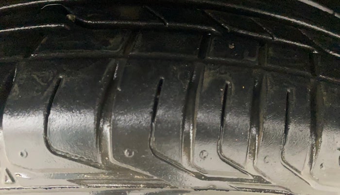 2019 Hyundai VENUE SX PLUS 1.0 TURBO DCT, Petrol, Automatic, 68,486 km, Left Front Tyre Tread