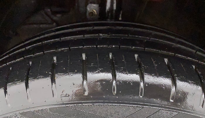 2016 Maruti Baleno ALPHA PETROL 1.2, Petrol, Manual, 67,354 km, Left Front Tyre Tread