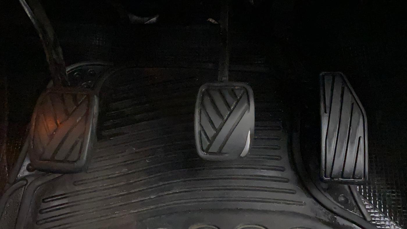 2016 Maruti Baleno ALPHA PETROL 1.2, Petrol, Manual, 67,354 km, Pedals
