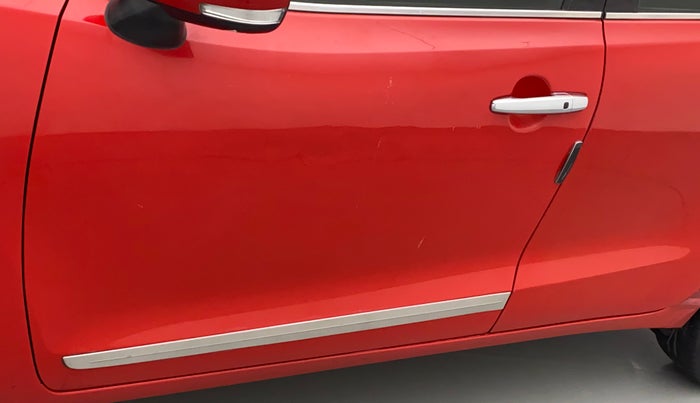 2016 Maruti Baleno ALPHA PETROL 1.2, Petrol, Manual, 67,354 km, Front passenger door - Paint has faded