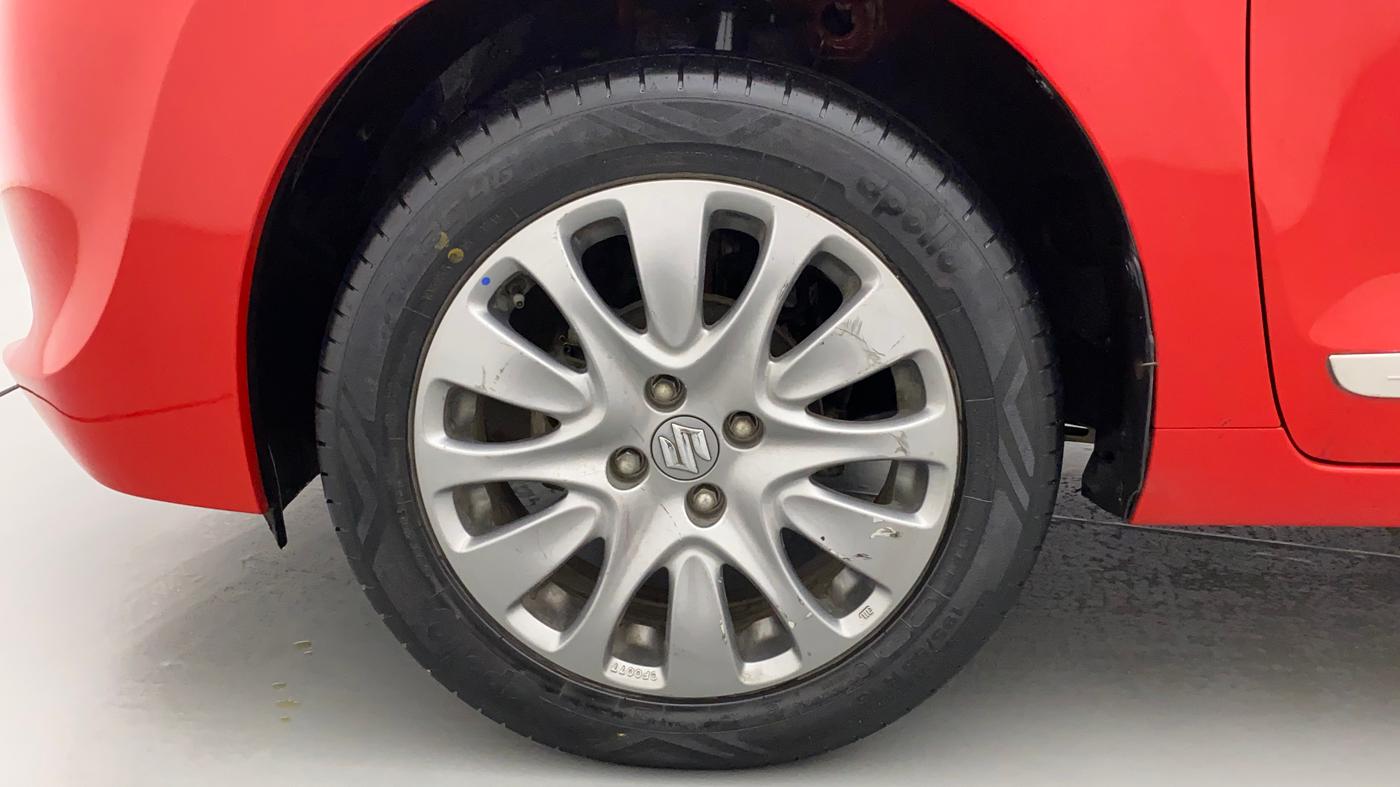 2016 Maruti Baleno ALPHA PETROL 1.2, Petrol, Manual, 67,354 km, Left Front Wheel