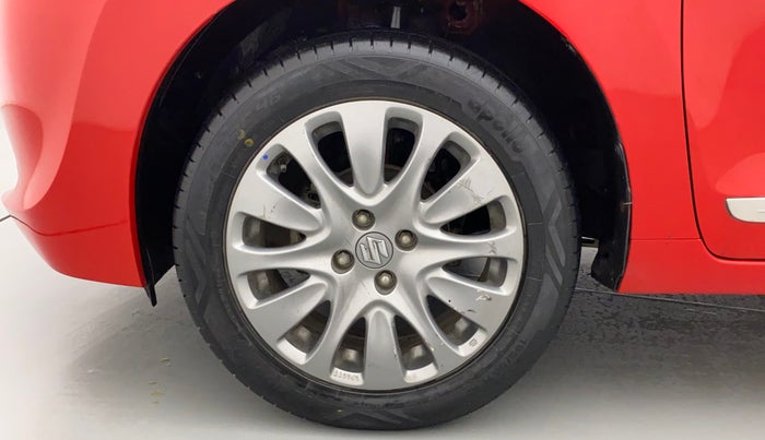 2016 Maruti Baleno ALPHA PETROL 1.2, Petrol, Manual, 67,354 km, Left Front Wheel