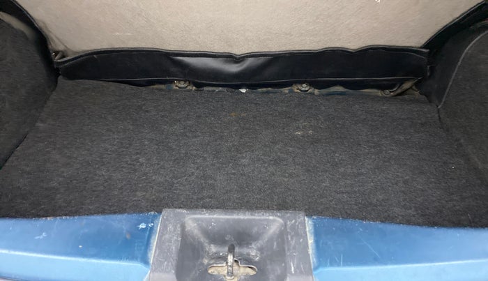 2015 Nissan Micra Active XV, Petrol, Manual, 78,722 km, Boot Inside