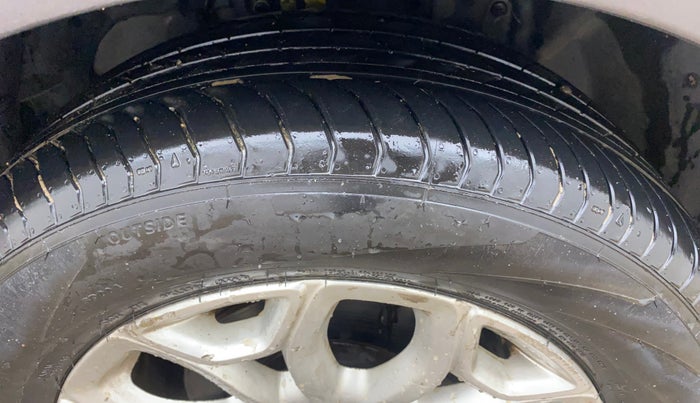 2013 Ford Ecosport TITANIUM 1.5L DIESEL, Diesel, Manual, 73,126 km, Right Front Tyre Tread