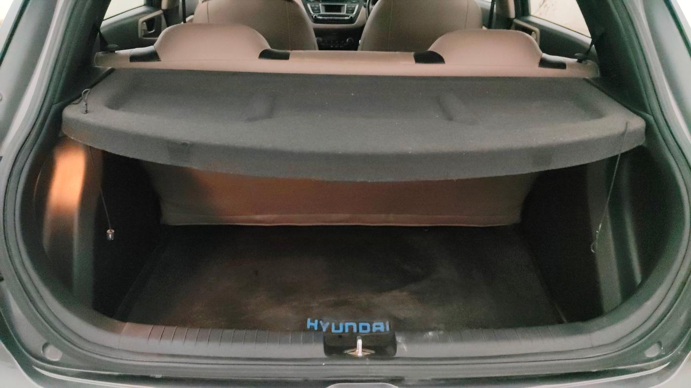2015 Hyundai Elite i20 SPORTZ 1.2, Petrol, Manual, 54,333 km, Boot Inside