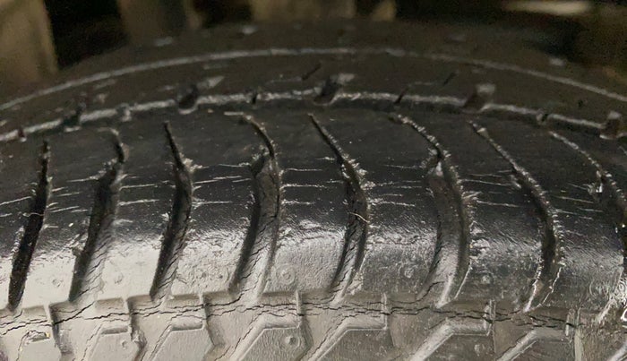 2011 Maruti Alto K10 VXI, Petrol, Manual, 35,116 km, Left Rear Tyre Tread