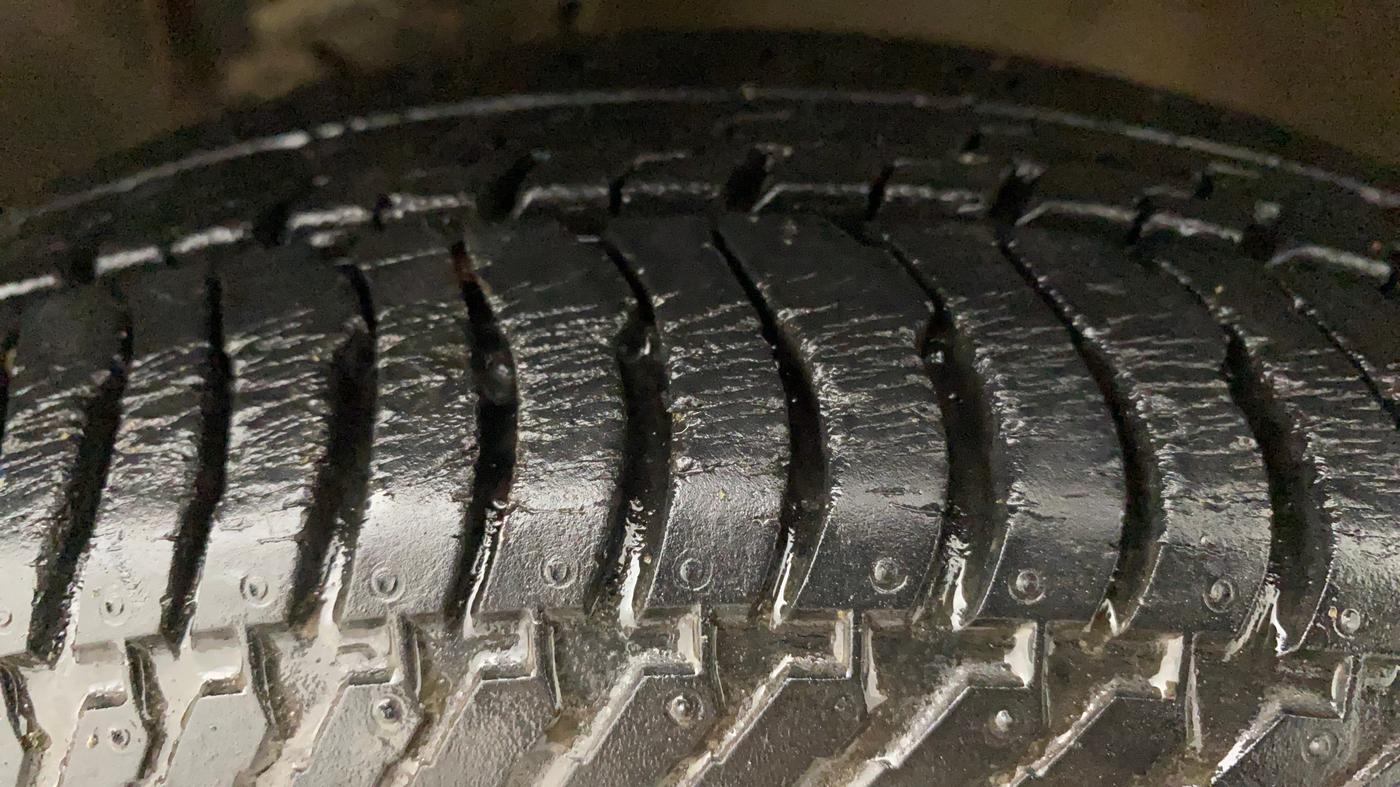 2011 Maruti Alto K10 VXI, Petrol, Manual, 35,116 km, Right Front Tyre Tread