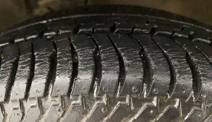 2011 Maruti Alto K10 VXI, Petrol, Manual, 35,116 km, Right Front Tyre Tread