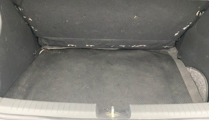 2017 Hyundai Elite i20 ASTA 1.2, Petrol, Manual, 49,960 km, Boot Inside