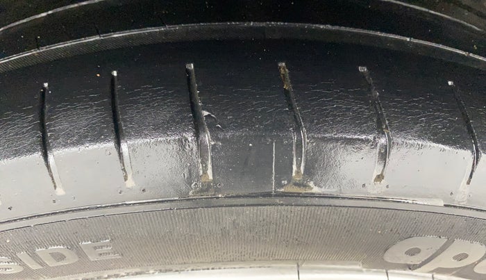 2017 Hyundai Elite i20 ASTA 1.2, Petrol, Manual, 49,960 km, Left Rear Tyre Tread