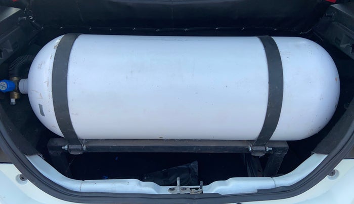 2019 Tata Tiago XZ PETROL, CNG, Manual, 43,107 km, Boot Inside