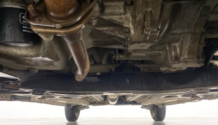 2014 Maruti Swift VXI, Petrol, Manual, 1,14,815 km, Front Underbody