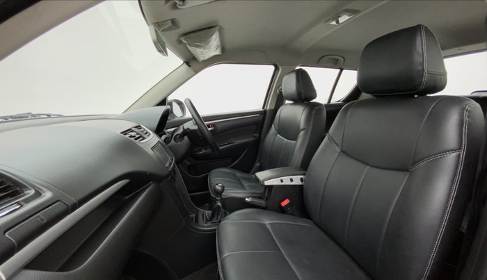 2014 Maruti Swift VXI, Petrol, Manual, 1,14,815 km, Right Side Front Door Cabin