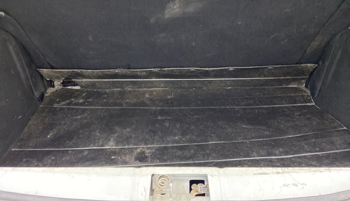 2015 Toyota Etios Liva VD, Diesel, Manual, 1,00,146 km, Boot Inside