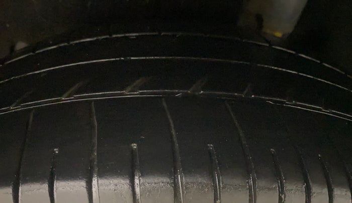 2017 Ford Ecosport TREND+ 1.5L DIESEL, Diesel, Manual, 83,122 km, Left Rear Tyre Tread