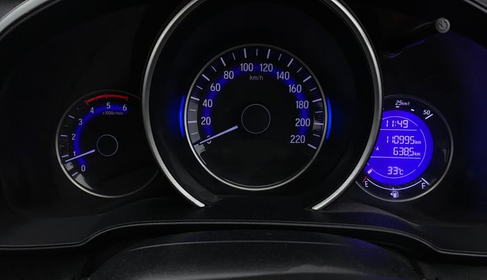 2018 Honda WR-V 1.5L I-DTEC VX MT, Diesel, Manual, 1,10,991 km, Odometer Image