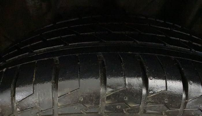 2023 Hyundai VENUE SX 1.2 PETROL, Petrol, Manual, 11,228 km, Left Rear Tyre Tread
